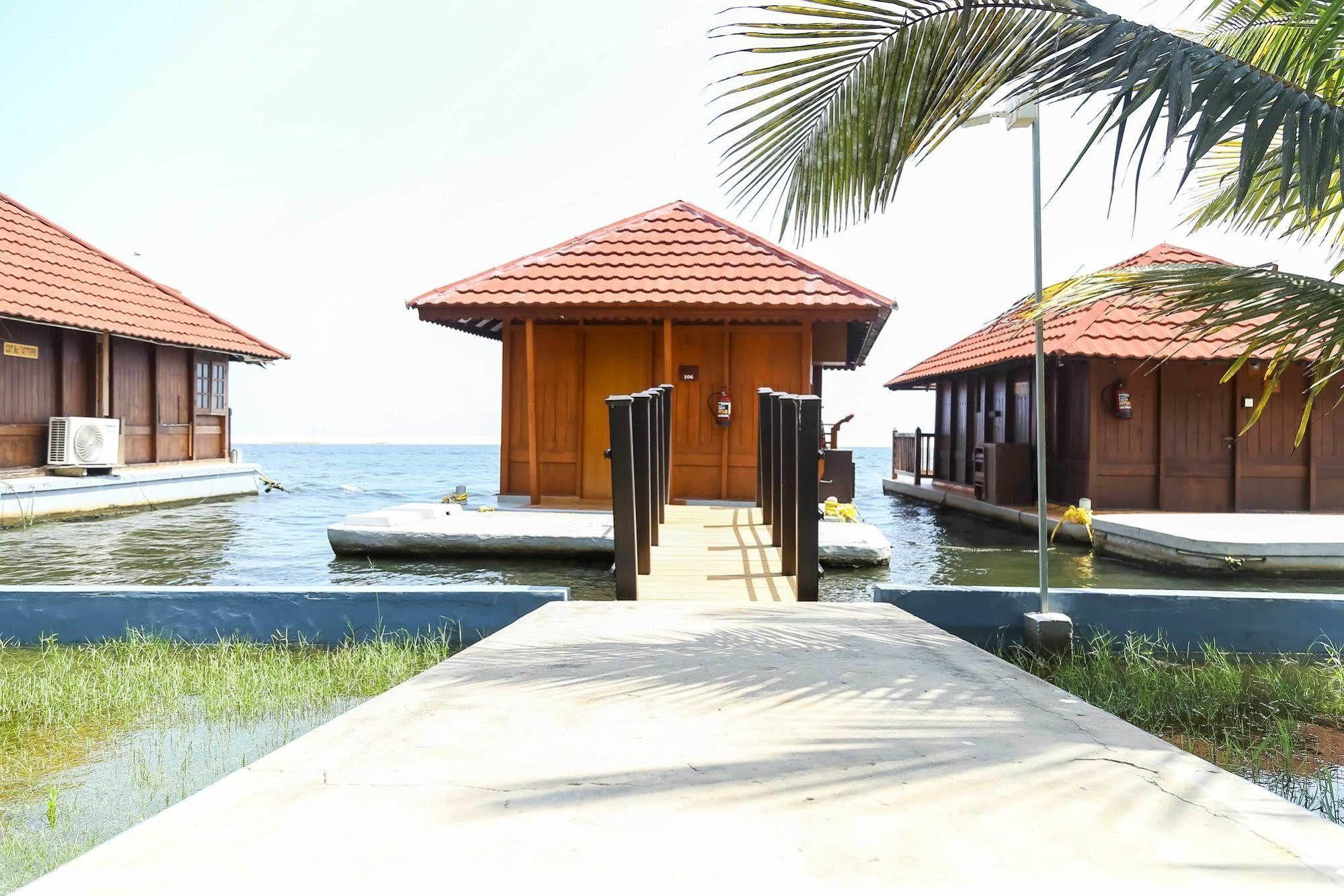 Poovar Island Resort Exterior foto
